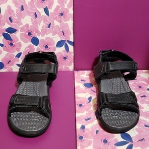 Khombu Men's Adjustable Strap River